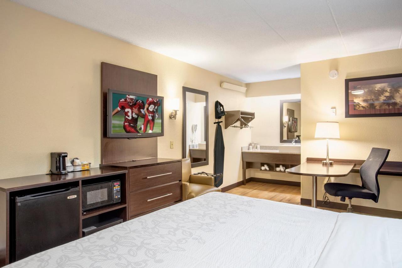 Red Roof Inn Plus+ Atlanta - Buckhead Druid Hills Esterno foto
