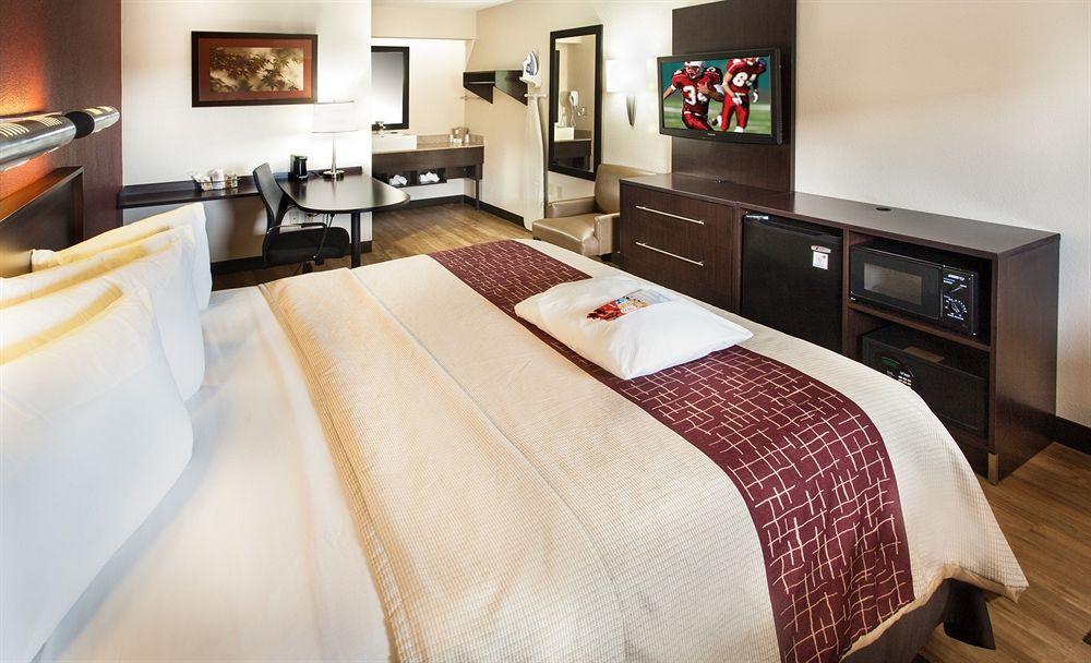 Red Roof Inn Plus+ Atlanta - Buckhead Druid Hills Esterno foto